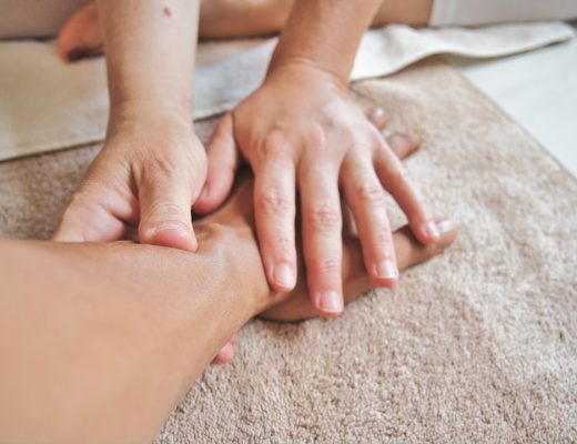 Kombinacja osteopatii i terapii powięziowej
