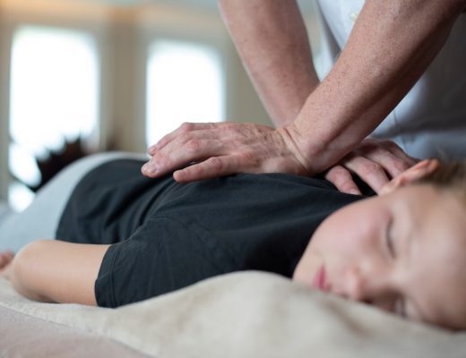 Jak działa osteopatia? Mechanizmy fizjologiczne i neurologiczne