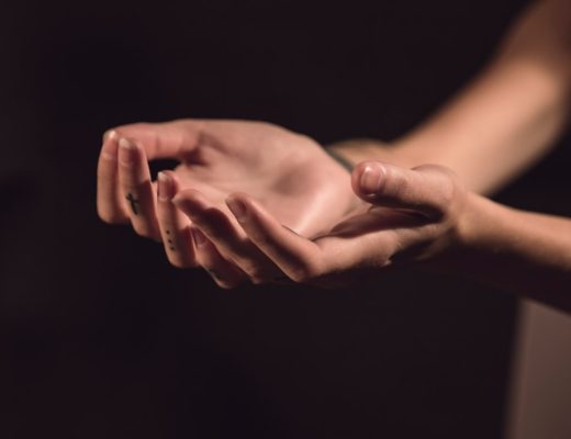 Ile kosztuje terapia osteopatyczna? Aktualne stawki i czynniki wpływające na cenę